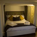 Cavour44 - Palazzo Canossa Апартаменты *