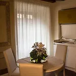 Cavour44 - Palazzo Canossa Апартаменты Верона