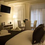 Cavour44 - Palazzo Canossa Апартаменты Верона