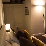 Cavour44 - Palazzo Canossa * Верона