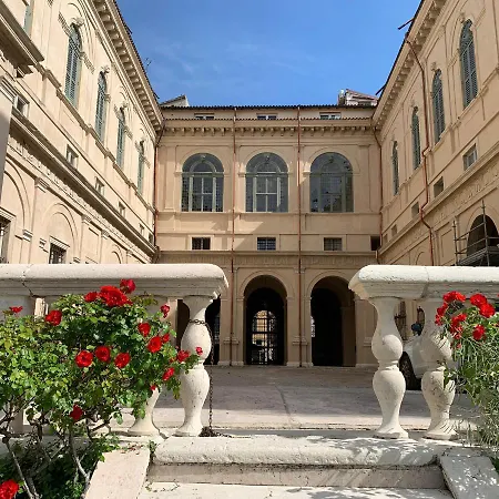 Cavour44 - Palazzo Canossa Апартаменты Верона