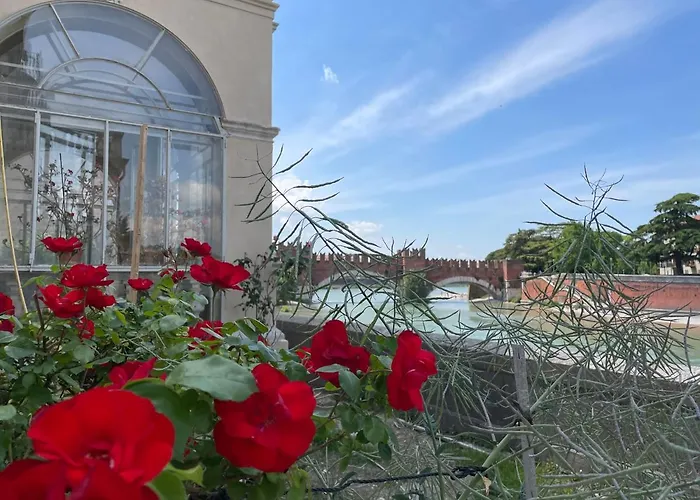 Apartament Cavour44 - Palazzo Canossa *