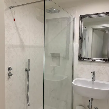 Apartment Cavour44 - Palazzo Canossa *