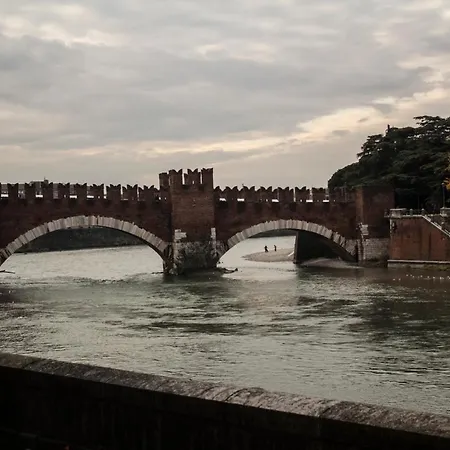Apartment Cavour44 - Palazzo Canossa Verona