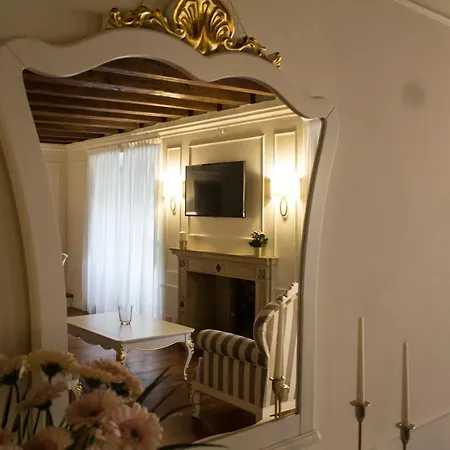 Cavour44 - Palazzo Canossa Apartment Verona