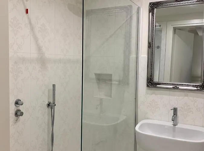 Apartment Cavour44 - Palazzo Canossa *