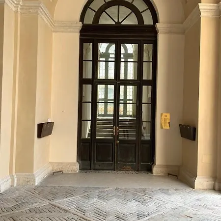 Апартаменты Cavour44 - Palazzo Canossa