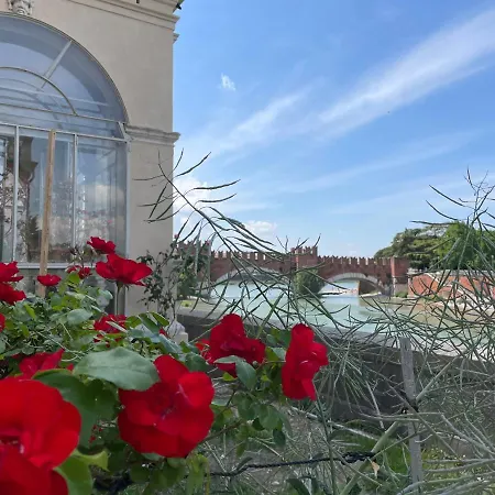 Апартаменты Cavour44 - Palazzo Canossa *