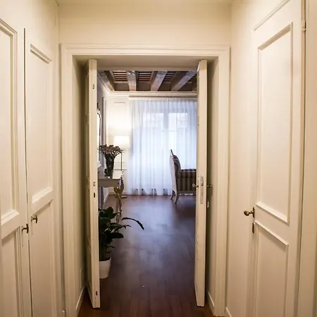 Апартаменты Cavour44 - Palazzo Canossa